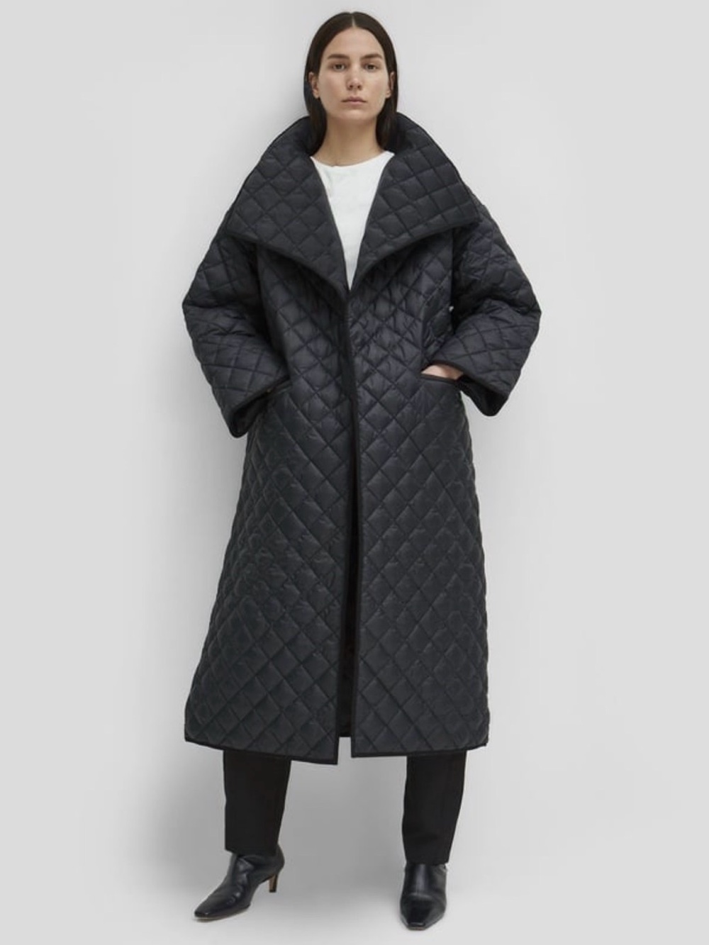 Totême Black Signature Quilted Coat size XXS